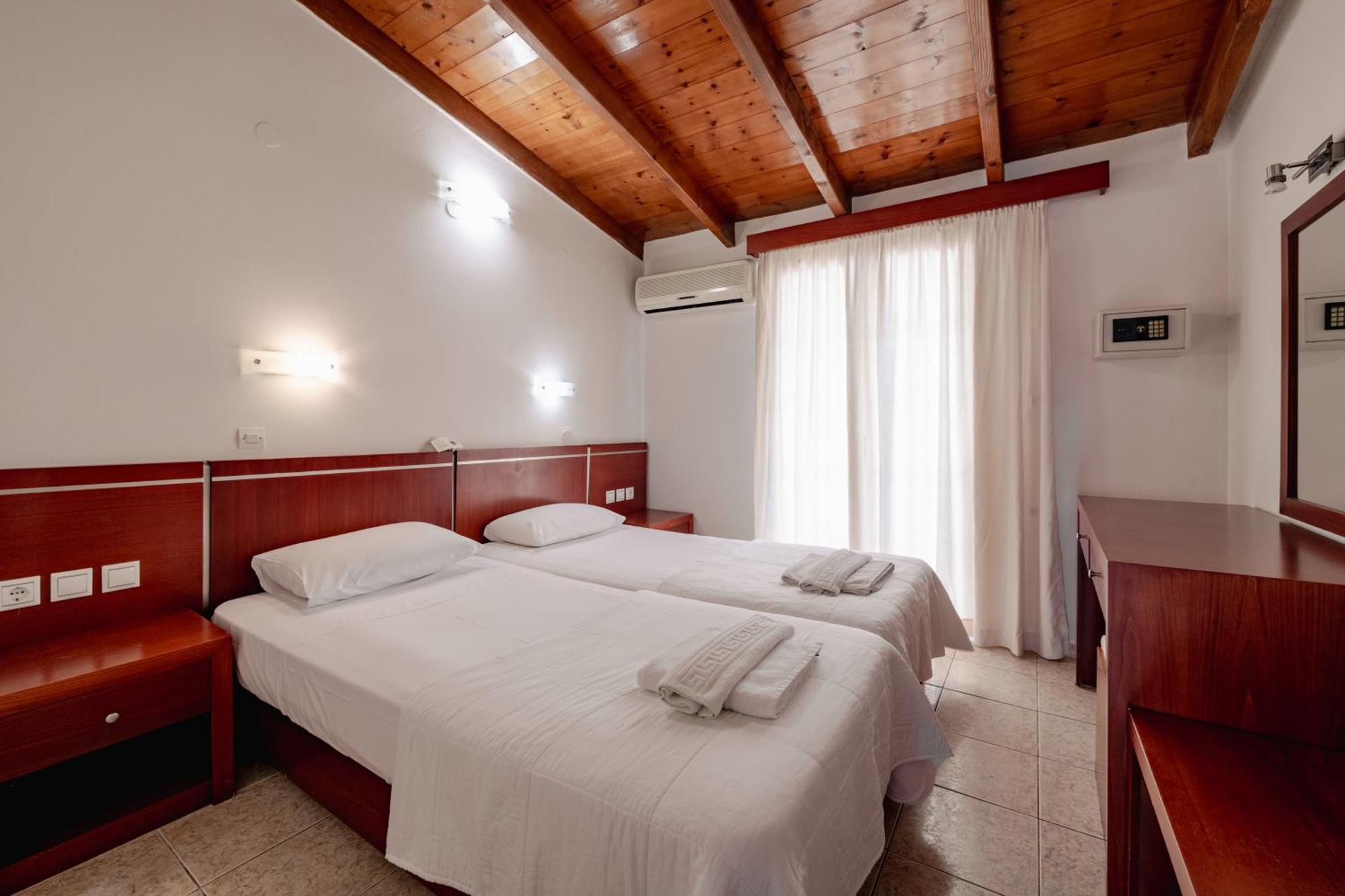 Canadian Hotel Laganas Dış mekan fotoğraf