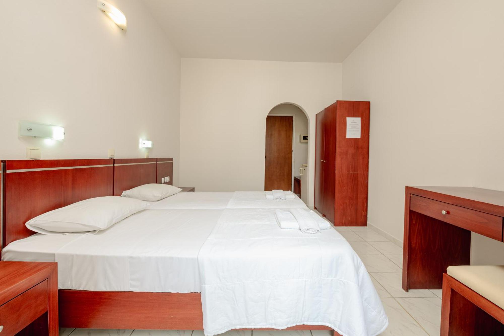 Canadian Hotel Laganas Dış mekan fotoğraf